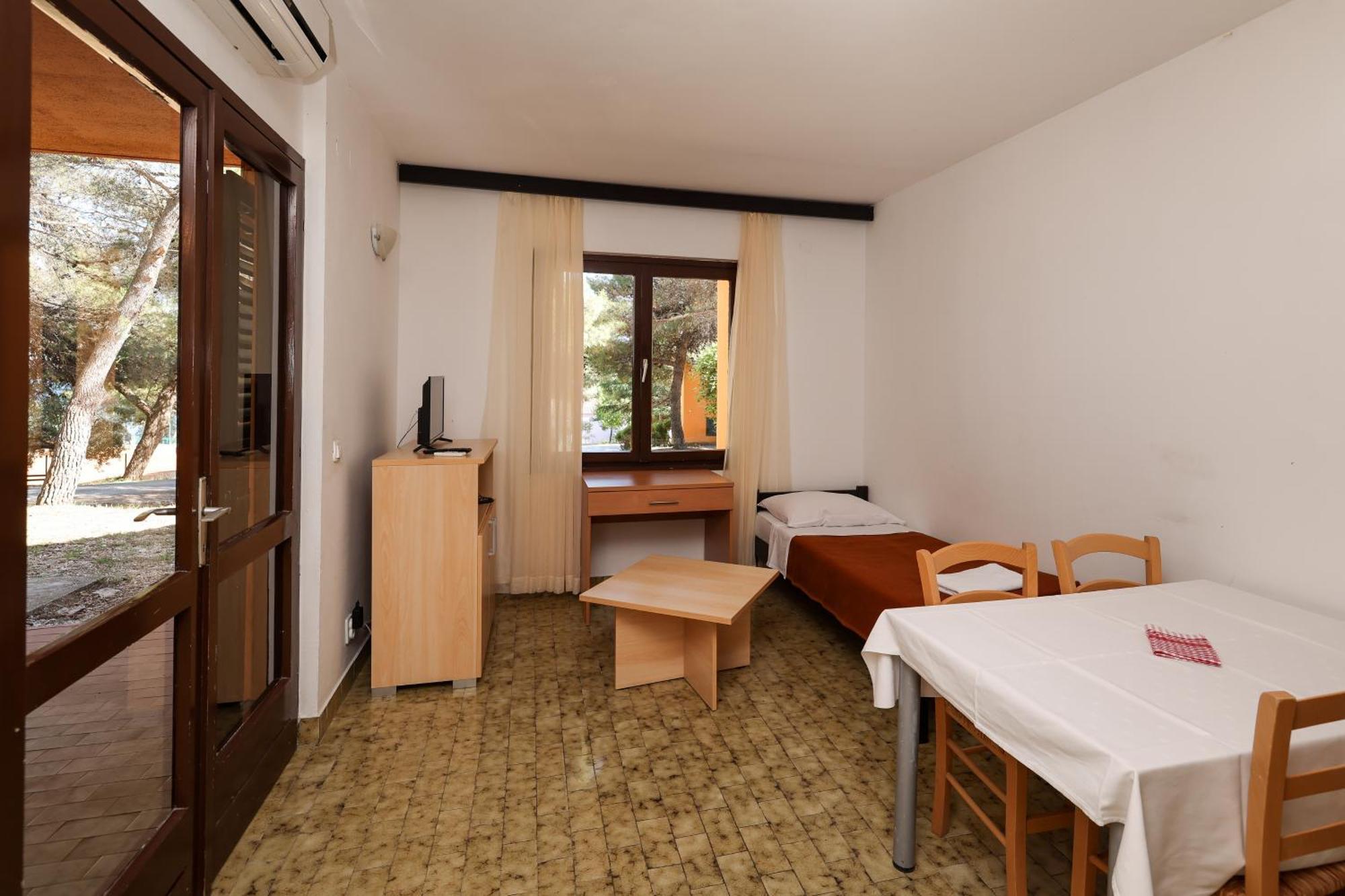 Apartments Medena Budget Trogir Exteriér fotografie