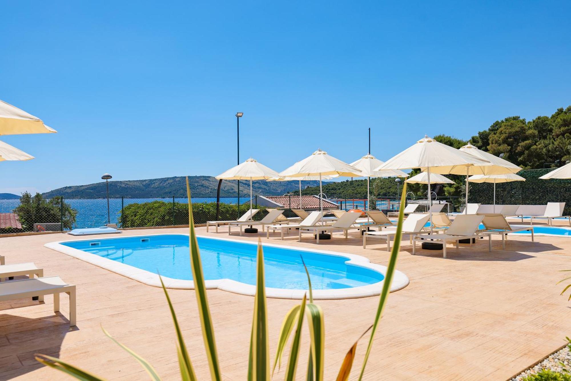 Apartments Medena Budget Trogir Exteriér fotografie
