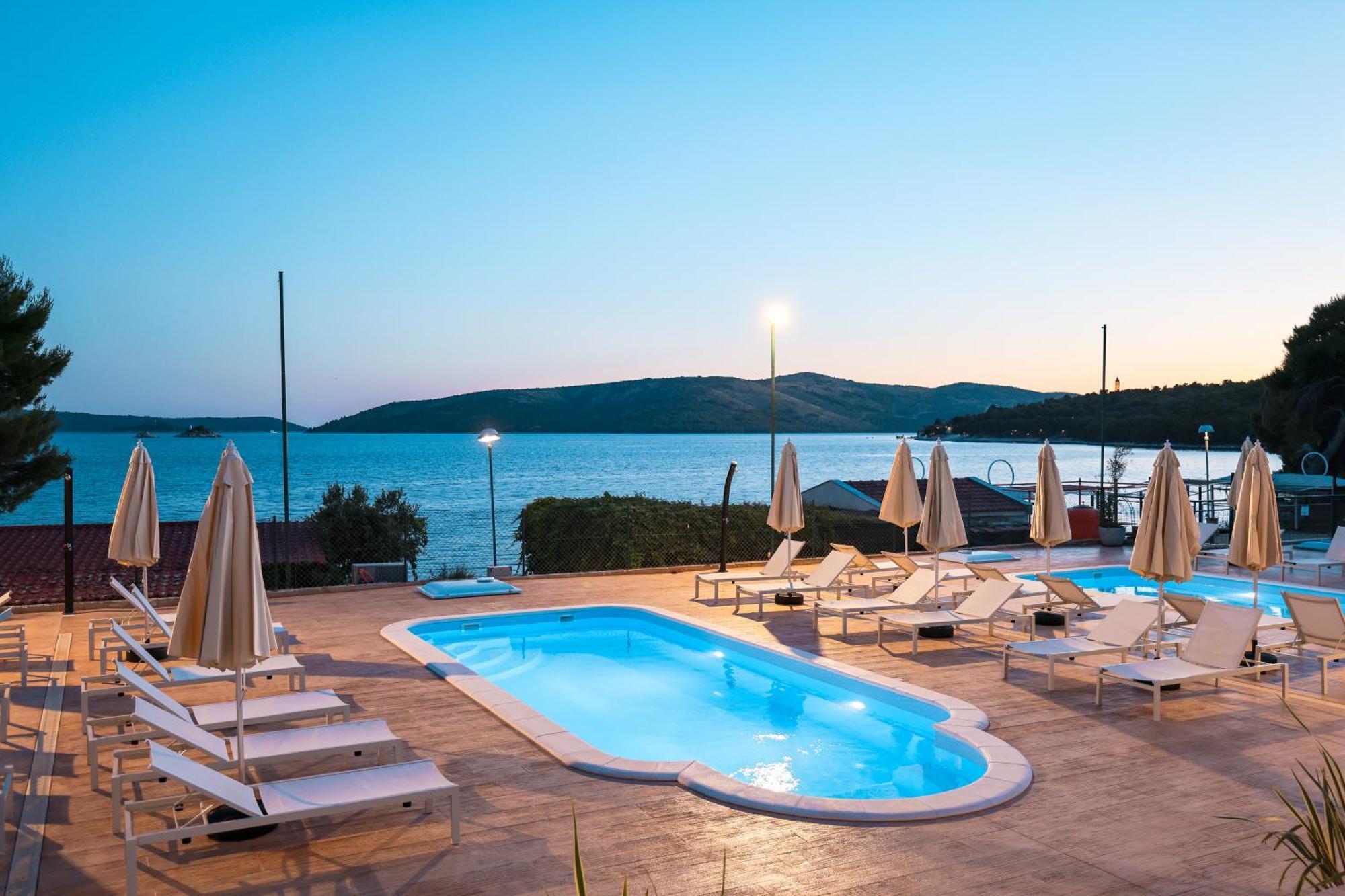 Apartments Medena Budget Trogir Exteriér fotografie